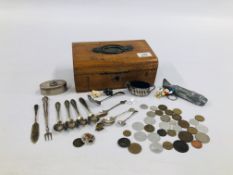 WOODEN CASKET CONTAINING COLLECTIBLES INCLUDING A SILVER MUSTARD AND SPOON.