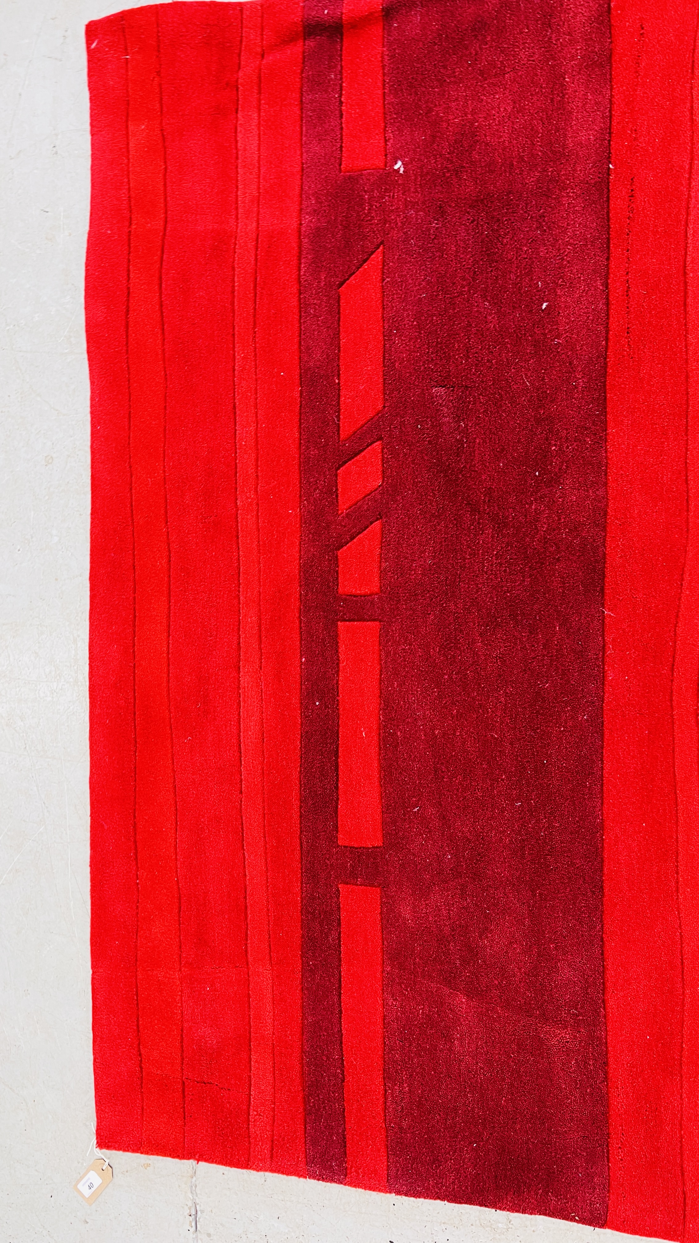 A MODERN CROSSLEY STAIN RESISTANT METROPOLITAN RED STRIPE RUG, 150CM X 240CM. - Image 4 of 5