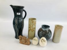A GROUP OF FIVE STUDIO POTTERY PIECES TO INCLUDE CYLINDER FORM VASE BEARING SIGNATURE TO BASE J.