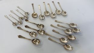 A GROUP OF SILVER TEA AND COFFEE SPOONS, 4 BRITANNIA STANDARD WITH NOSED TERMINALS,