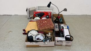 COLLECTION OF HOME ELECTRICAL APPLIANCES AND SUNDRIES TO INCLUDE VARIOUS RADIOS INCLUDING ROBERTS,