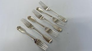 A SET OF 6 SILVER DESSRET FORKS BY WILLIAM ELEY, LONDON 1810.