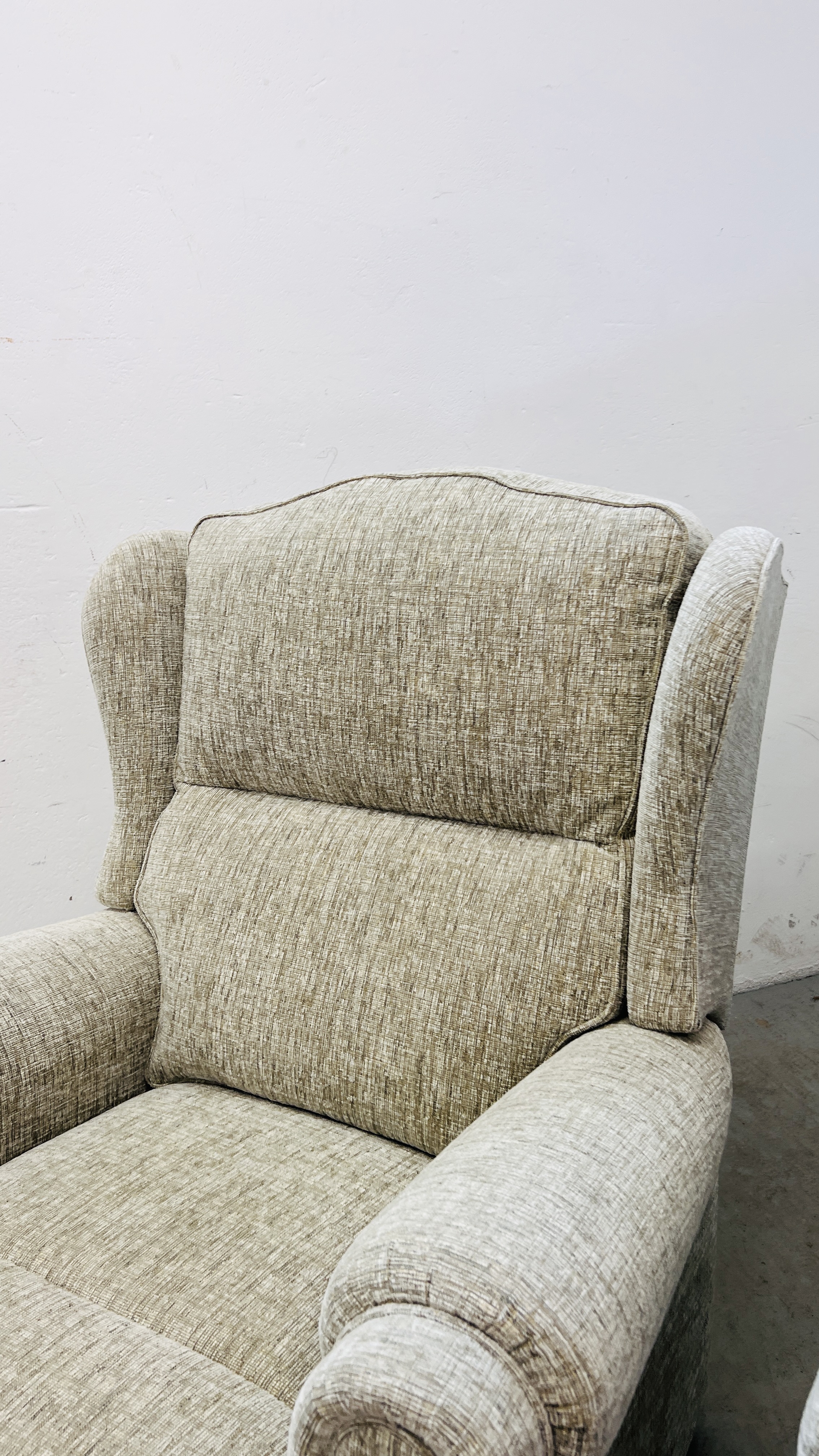 A GOOD QUALITY "SHERBORNE" TWO SEATER SOFA W 140CM X D 82CM X H 94CM ALONG WITH A MATCHING ARMCHAIR. - Image 9 of 14