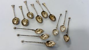 A SET OF 6 C19TH SILVER ONSLOW PATTERN TEASPOONS LONDON 1886 BY G.