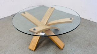 MARKS AND SPENCER DESIGNER OAK / GLASS COFFEE / OCCASIONAL TABLE - DIAMETER 80CM. HEIGHT 39CM.