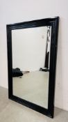 MODERN PIANO BLACK HIGH GLOSS FRAMED RECTANGULAR WALL MIRROR WITH BEVELLED PLATE GLASS 80 X 120CM.