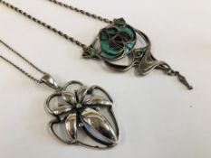 A SILVER DESIGNER SWEDISH STYLE FLOWER PENDANT & CHAIN ALONG WITH AN ART NOUVEAU STYLE ENAMELED