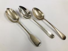 A CONTINENTAL WHITE METAL SERVING SPOON ALONG WITH AN EARLY C19TH SILVER SERVING SPOON,