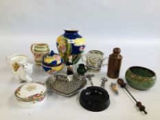 A GROUP OF CERAMIC AND COLLECTABLE ITEMS TO INCLUDE ROYAL DOULTON OLIVER TWIST FIGURE, POLAR BEAR,