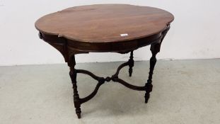 VICTORIAN OCTAGONAL TABLE ON CROSS STRETCHER SUPPORTS AND TURNED LEGS BEARING TRAPNELL & CANE LABEL