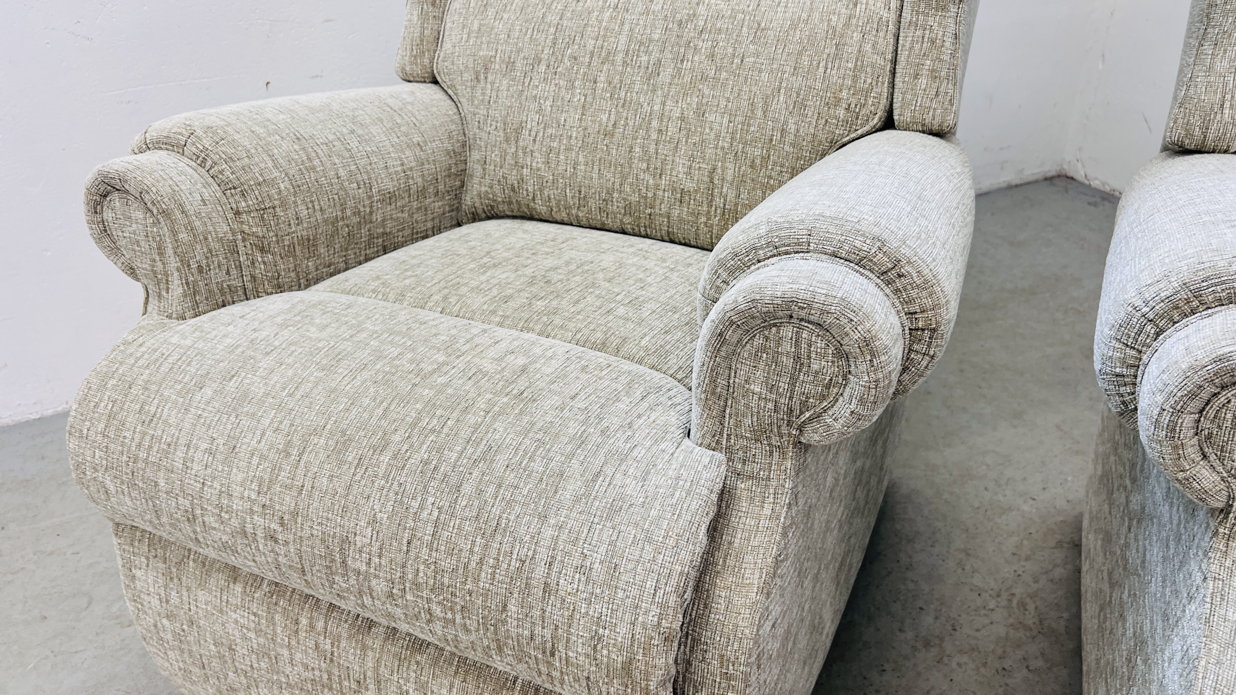 A GOOD QUALITY "SHERBORNE" TWO SEATER SOFA W 140CM X D 82CM X H 94CM ALONG WITH A MATCHING ARMCHAIR. - Image 10 of 14