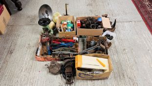 A QUANTITY OF MIXED VINTAGE STOVES, BURNERS, BLOW TORCH, BULBS, WICKS SHOE LASTS,