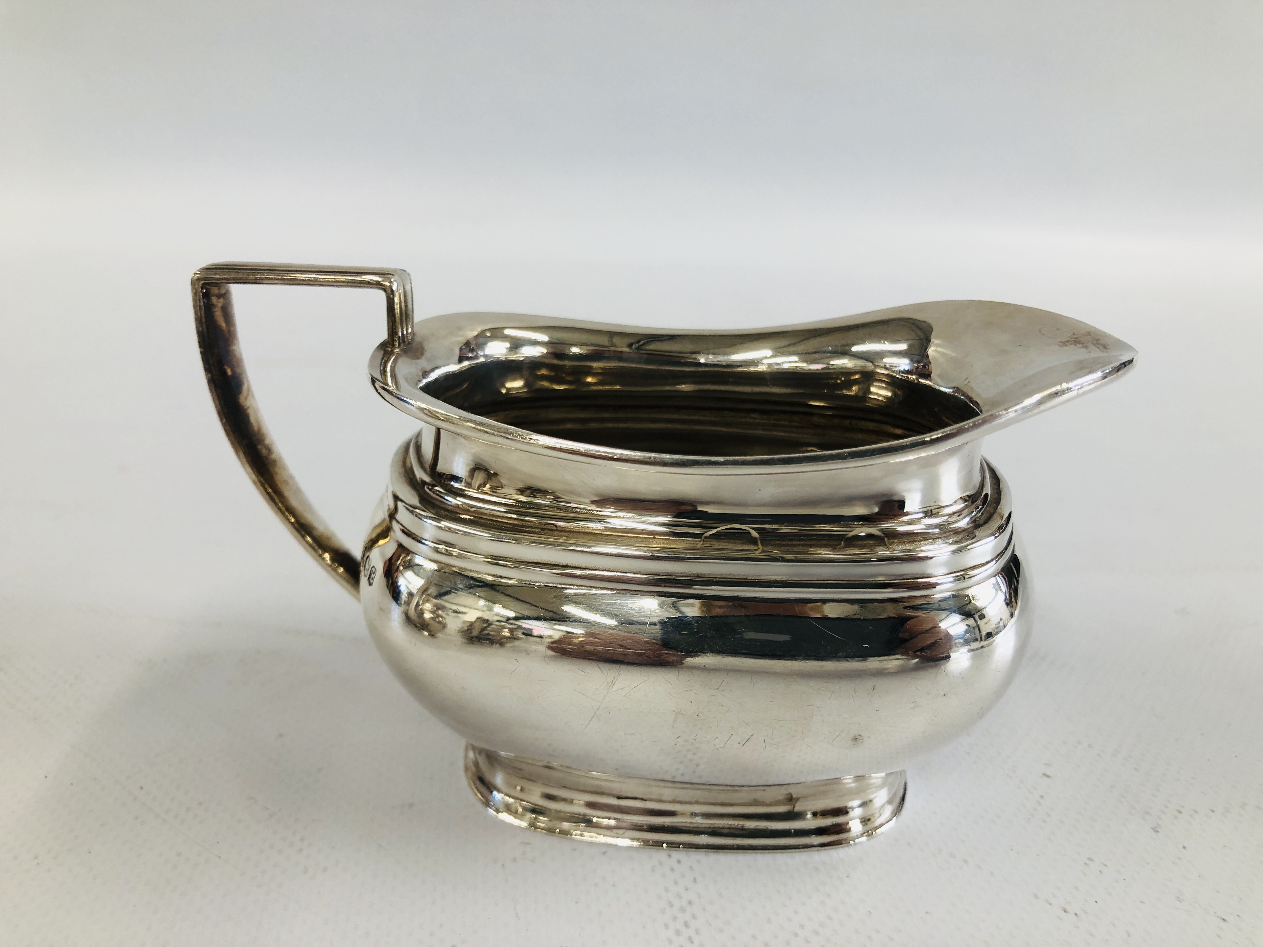 A ELEGANT SILVER THREE PIECE TEA SERVICE BY ROBERTS & BELK LTD., SHEFFIELD ASSAY. - Image 16 of 21