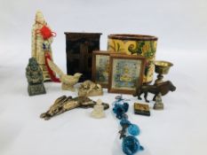 A BOX OF COLLECTIBLES TO INCLUDE TRIPTYCH ICONS, ORIENTAL FIGURES, BUDDHAS ETC.