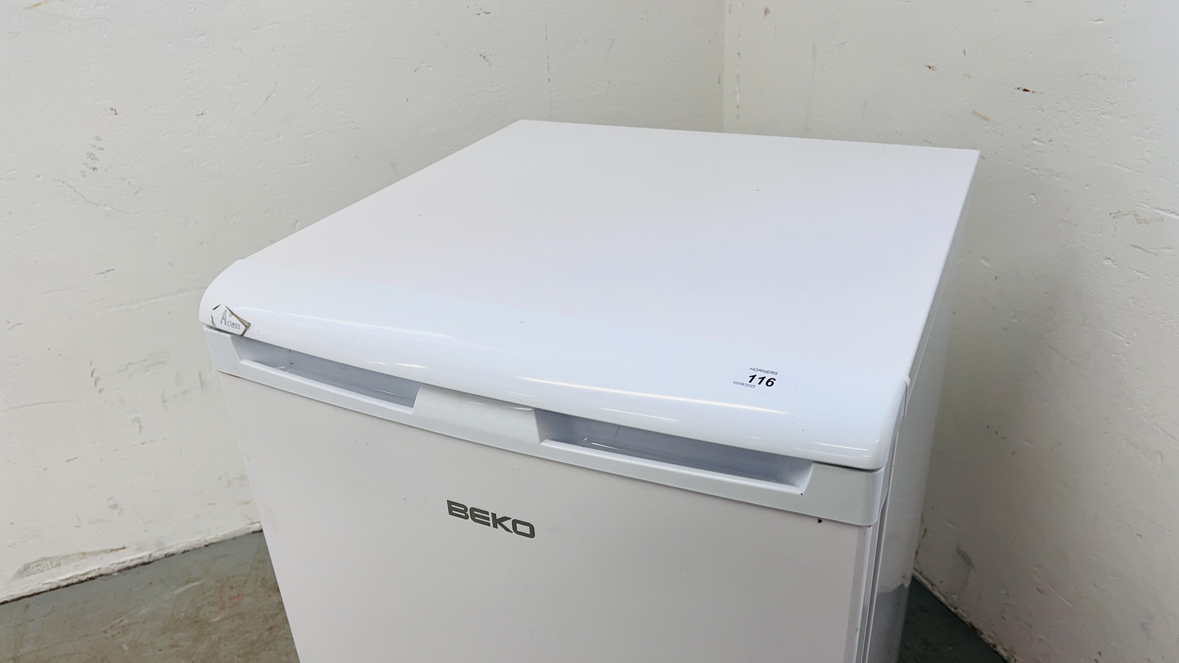 A BEKO UNDERCOUNTER FREEZER - SOLD AS SEEN. - Image 2 of 5