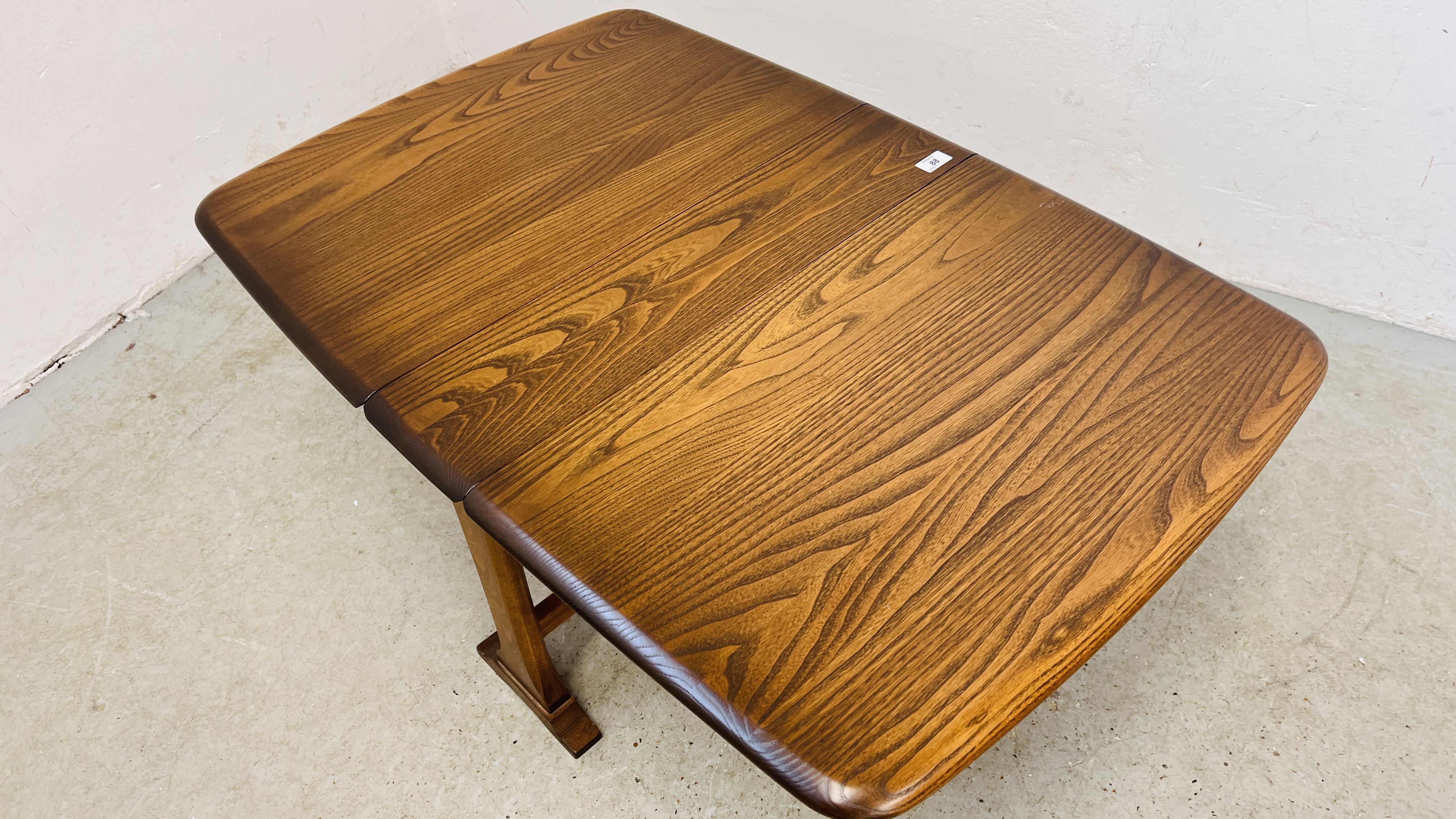 ERCOL WINDSOR DROP FLAP OCCASIONAL TABLE, W 102CM X D 68CM X H 46CM. - Image 2 of 9