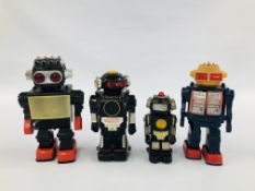 A GROUP OF 4 VINTAGE 60'S, 70'S ROBOTS.