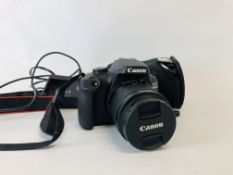 CANON EOS 4000 D DSLR CAMEO PROTECTIVE CASE AND CHARGER - SOLD AS SEEN.