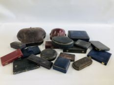 A BOX CONTAINING A GROUP OF VINTAGE CUTLERY BOXES TO INCLUDE TOOLED LEATHER EXAMPLES.