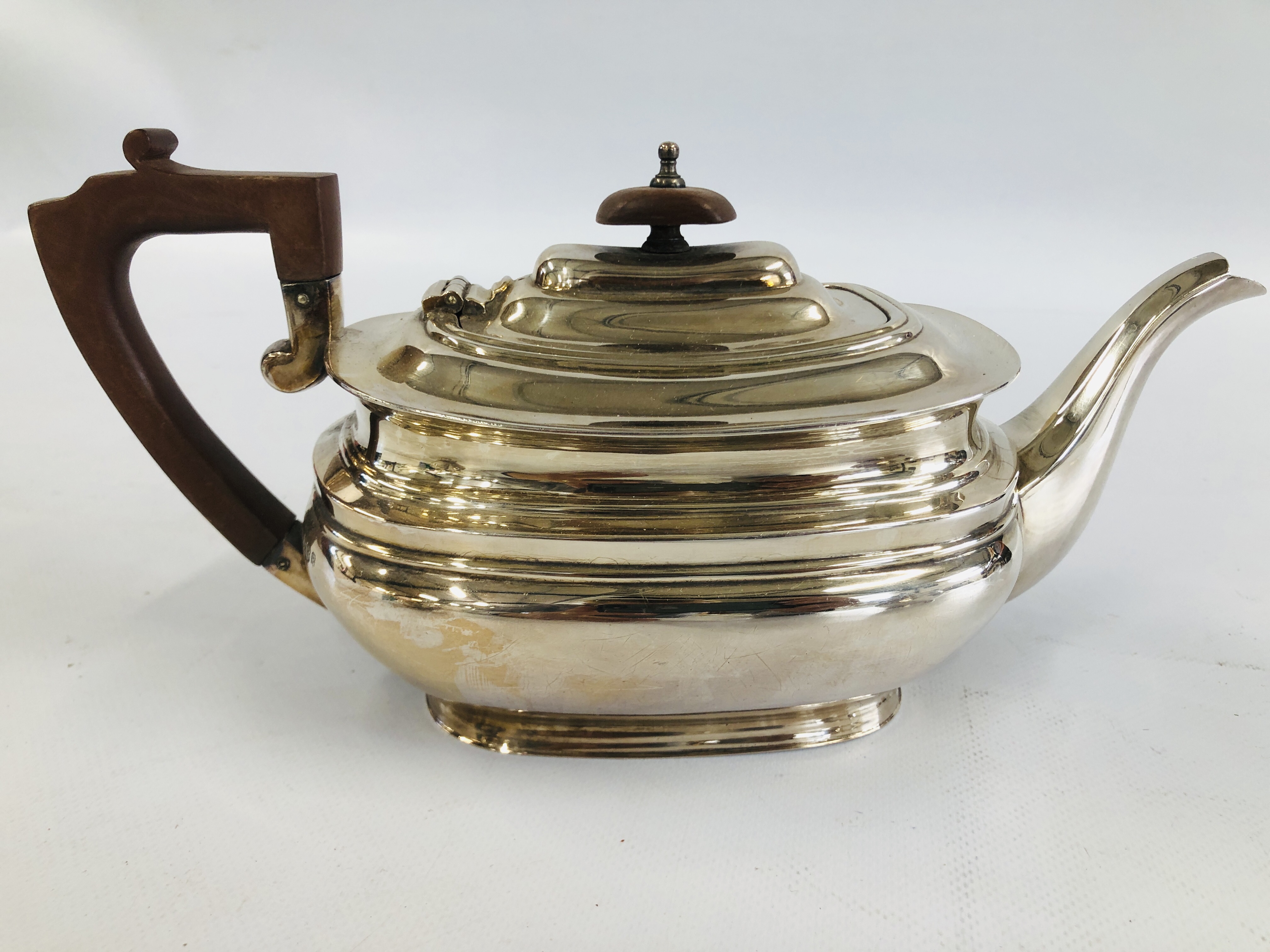 A ELEGANT SILVER THREE PIECE TEA SERVICE BY ROBERTS & BELK LTD., SHEFFIELD ASSAY. - Image 12 of 21