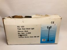 DECORATIVE CHARCOAL BLACK TRIPLE HEAD STREET LIGHT GARDEN FEATURE (BOXED AS NEW).