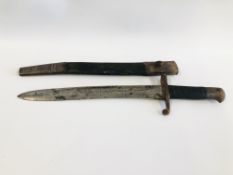 AN ANTIQUE SHORTEND BAYONET WITH SCABBARD BAYONET STAMPED SVRC IC/32 TOTAL LENGTH 44CM.