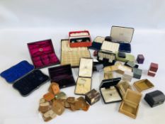 A BOX CONTAINING A COLLECTION OF ASSORTED VINTAGE BOXES TO INCLUDE MAINLY JEWELLERY EXAMPLES.