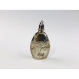 A VINTAGE ORIENTAL PERFUME / SNUFF BOTTLE MARKED STERLING 850, H 5.5CM.