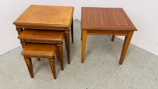 A NEST OF 3 REPRODUCTION YEW WOOD FINISH TABLES ALONG WITH 1 FURTHER OCCASIONAL TABLE.