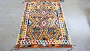 CHOBI KILIM 150 X 106.