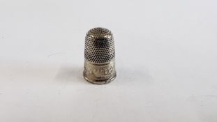 A VINTAGE SILVER THIMBLE FOR THE CROWNING OF QUEEN VICTORIA.