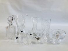 A COLLECTION OF GOOD QUALITY STUART CRYSTAL,