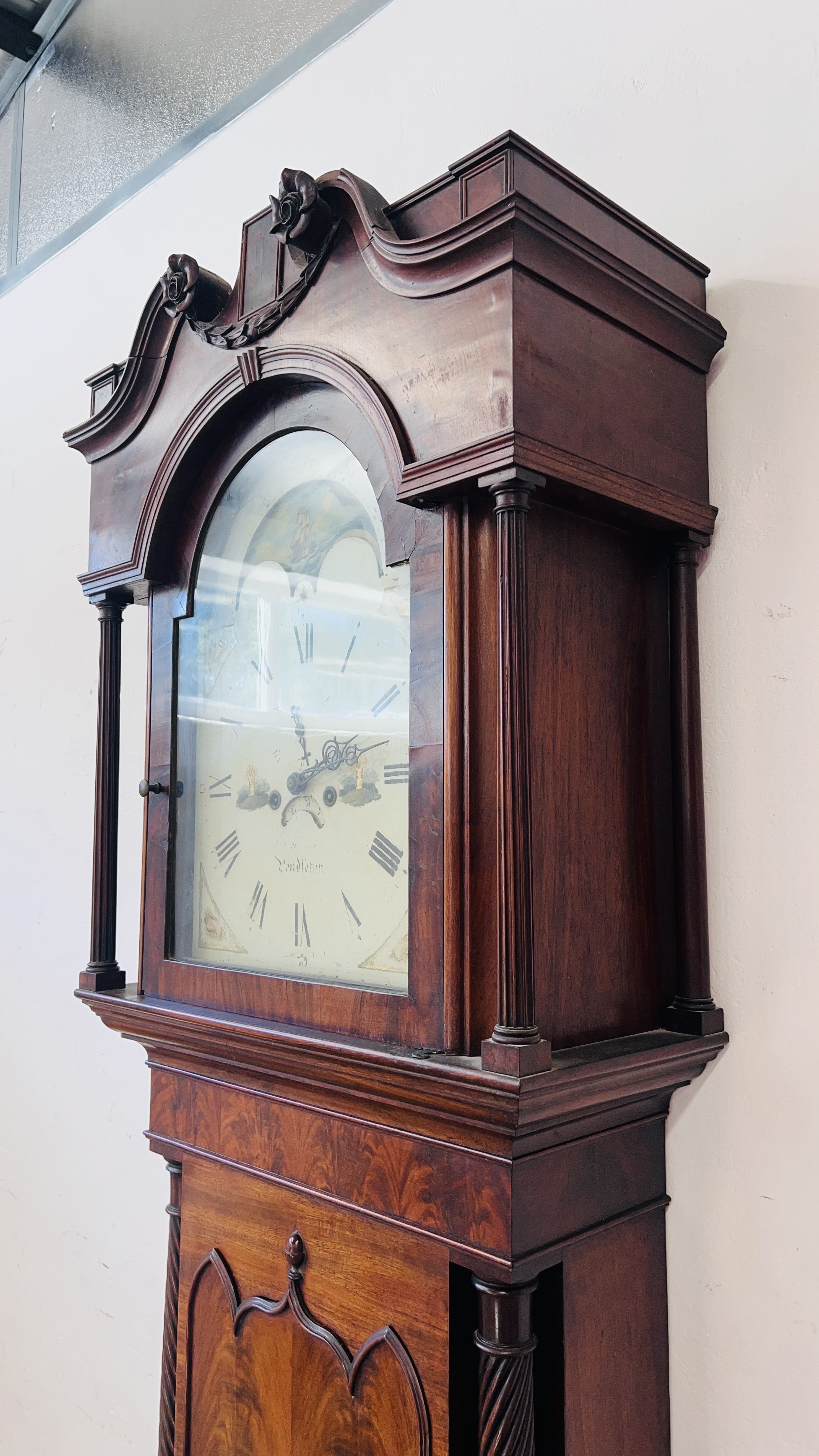 A MAHOGANY LONG CASE CLOCK ARCHED HAND PAINTED MOON PHASE DIAL. - Image 4 of 35