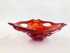 AN IMPRESSIVE RED ART GLASS STUDIO CENTRE PIECE - W 44CM X D 37CM X H 17CM.