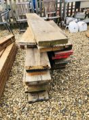 32 X RECLAIMED SCAFFOLD BOARD OFFCUTS - NOT FIT FOR PURPOSE - AVERAGE LENGTH 1.2M.
