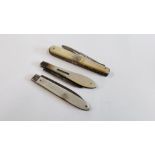 3 SILVER BLADE KNIVES TO INCLUDE MOTHER OF PEARL FRUIT KNIVES, 2 BY THOMAS MARPLES 1883, 1878,