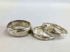 A GROUP OF 3 VINTAGE SILVER HINGED BANGLES.
