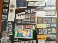 STAMPS: BOX WITH GB 1957-82 MINT COLLECTION IN SG WINDSOR ALBUM,