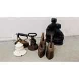 COLLECTION MIXED METALWARE ITEMS TO INCLUDE DOOR STOP OF SPANIELS, FIRE IRONS,