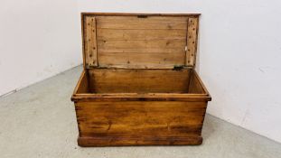 A VINTAGE PINE TRUNK - W 87CM X D 42CM X H 45CM.