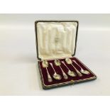 A SET OF 6 SILVER TEASPOONS BY ROBERT PRINGLE PRESENTED IN VELVET LINED CASE.
