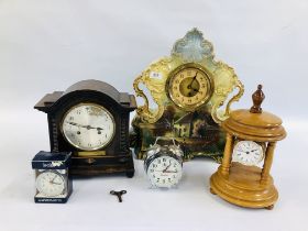 COLLECTION OF 5 MIXED CLOCKS TO INCLUDE OAK CASED MANTEL CLOCK, OAK CASED HERMLE QUARTZ,