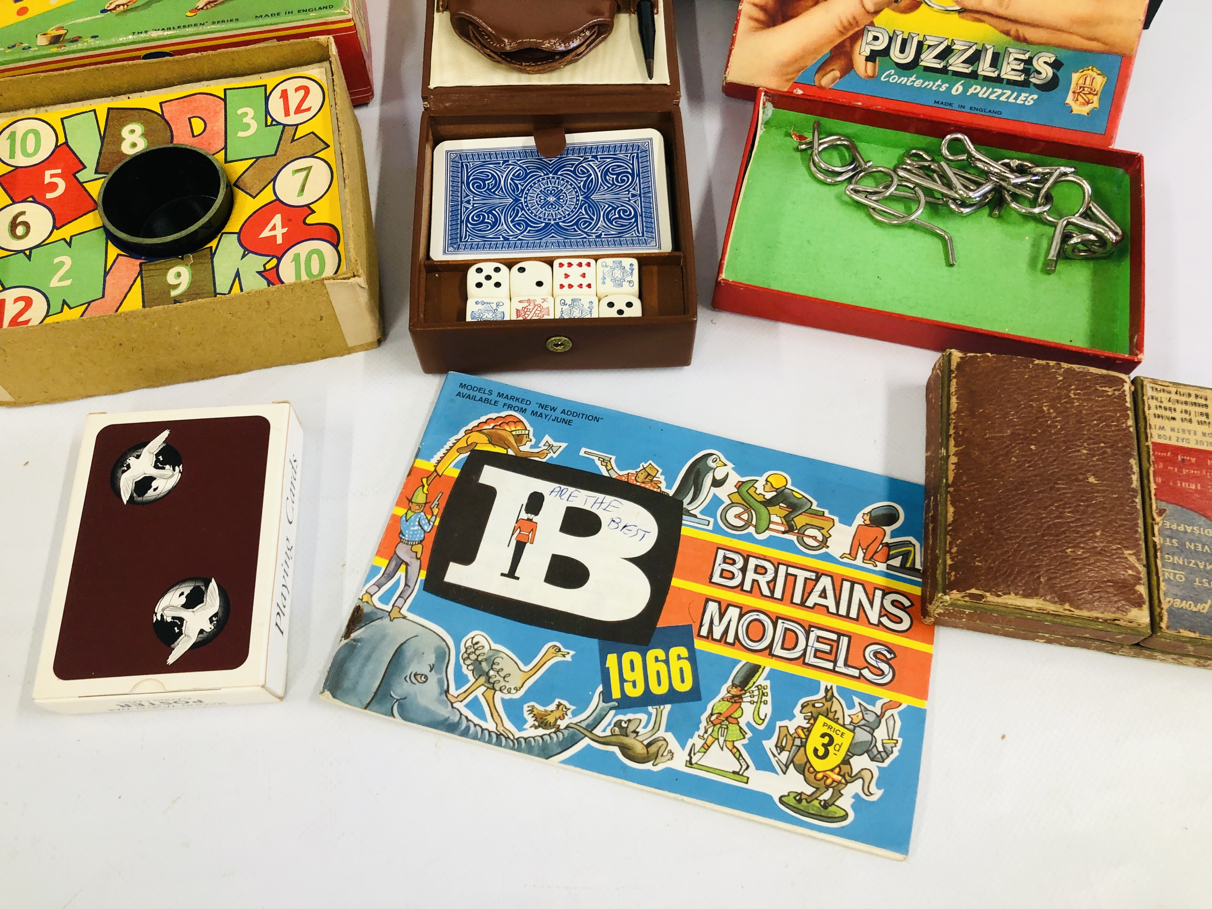 A BOX OF VINTAGE GAMES AND PLAYING CARDS ZOO AND FARM ANIMALS + 8 CERAMIC COASTERS DEPICTING OWLS. - Image 4 of 6