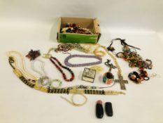 A BOX CONTAINING AN EXTENSIVE GROUP OF COSTUME JEWELLERY BEADED NECKLACES AND BUTTON,