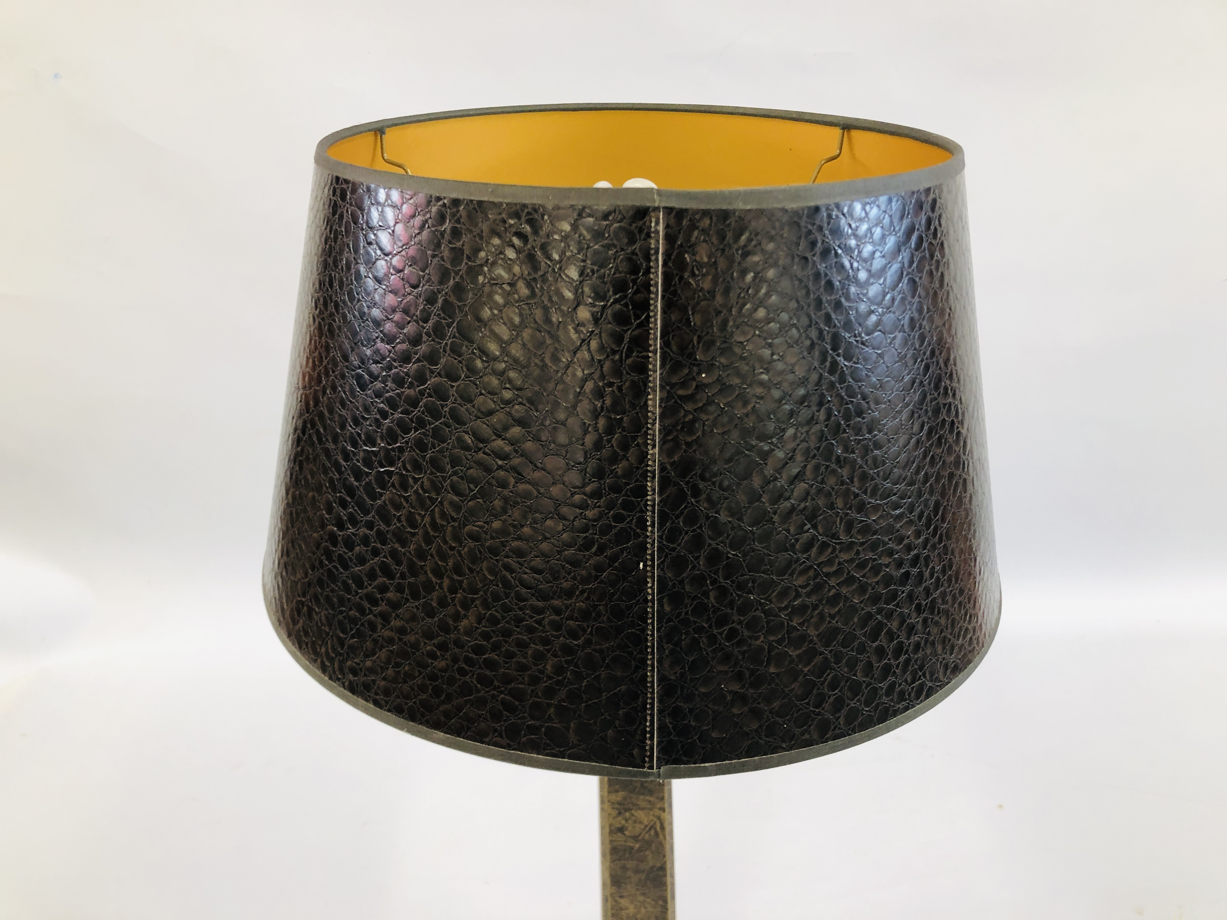 MODERN DESIGNER MARKS AND SPENCER BRONZED FINISH TABLE LAMP WITH CROCODILE LEATHER EFFECT SHADE - - Image 2 of 3