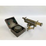 A VINTAGE BRASS SURVEYORS THEODOLITE BEARING MAKER MARK LENGTH 39CM ALONG WITH CASED BRASS SHIPS