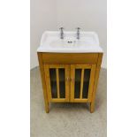 A MODERN FREE STANDING SINK UNIT WITH OAK EFFECT CABINET BASE & HERITAGE SINK.