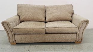 AN ALSTONS VENICE 2 SEATER SOFA UPHOLSTERED IN GREY / BEIGE.