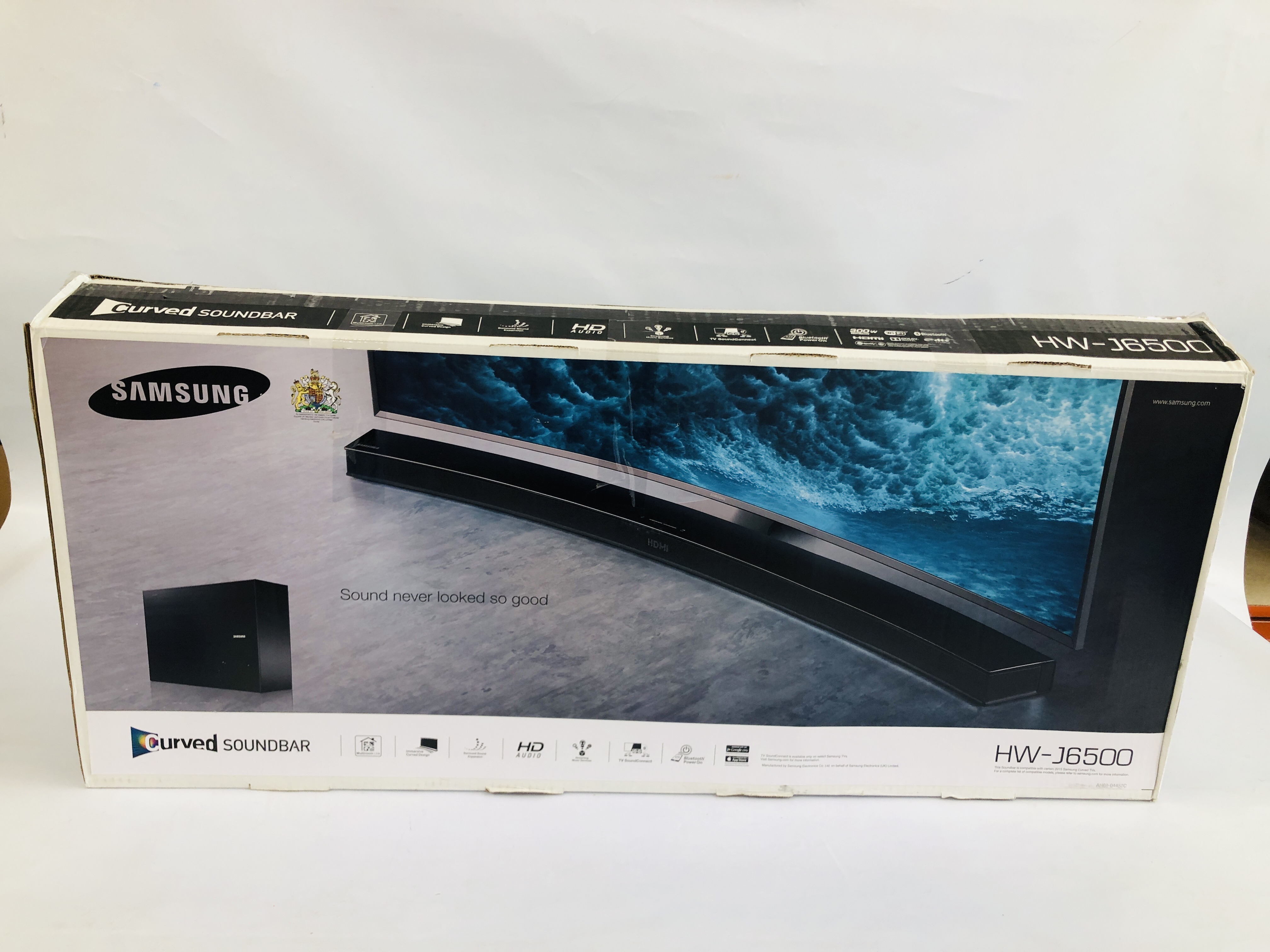 SAMSUNG HW-J6500 CURVED SOUNDBAR COMPLETE WITH CABLES, - Image 8 of 8
