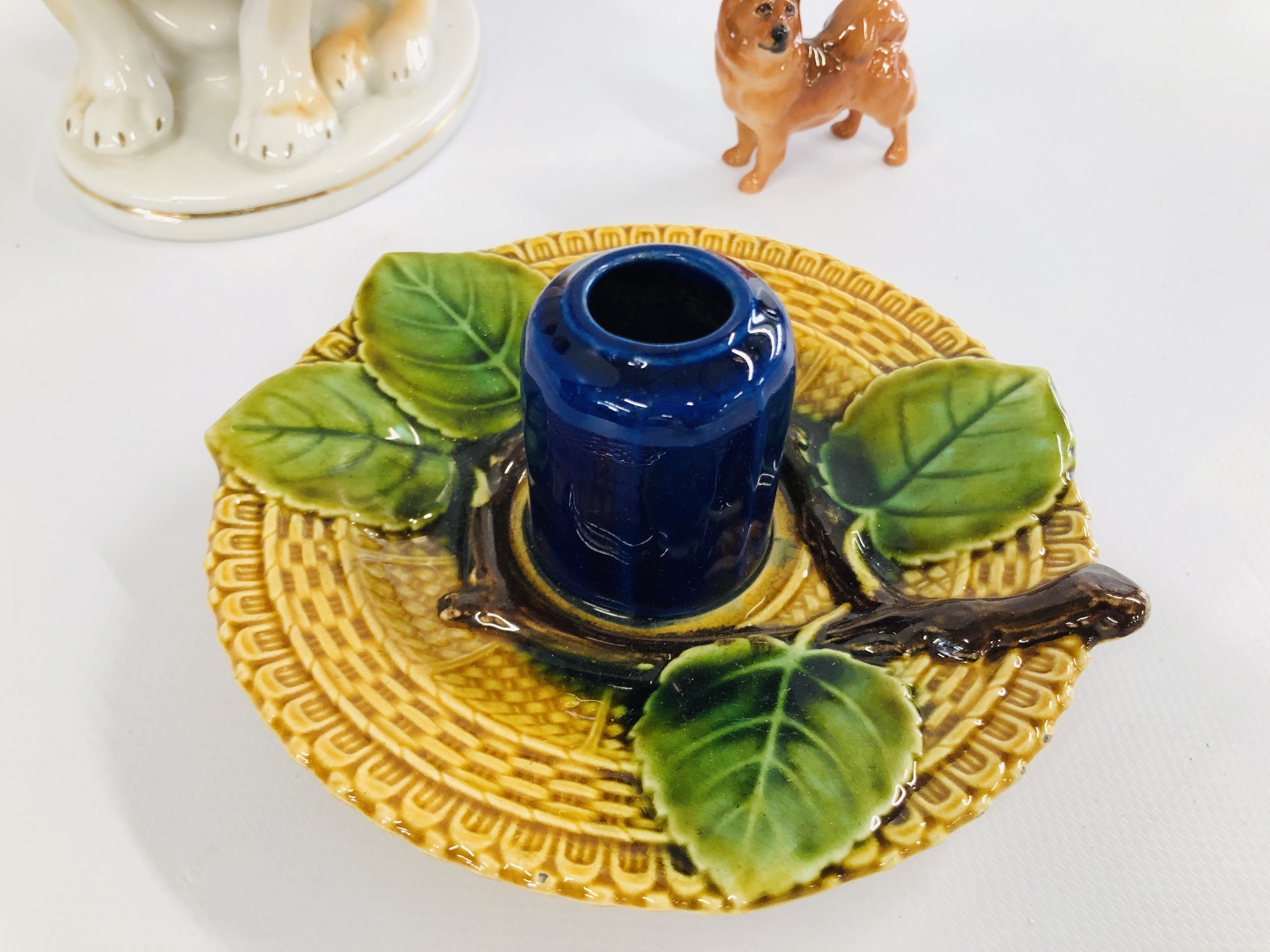 A USSR BULLDOG ORNAMENT H 21CM + A MINIATURE ROYAL DOULTON DOG AND A MAJOLICA STYLE INKWELL. - Image 3 of 6